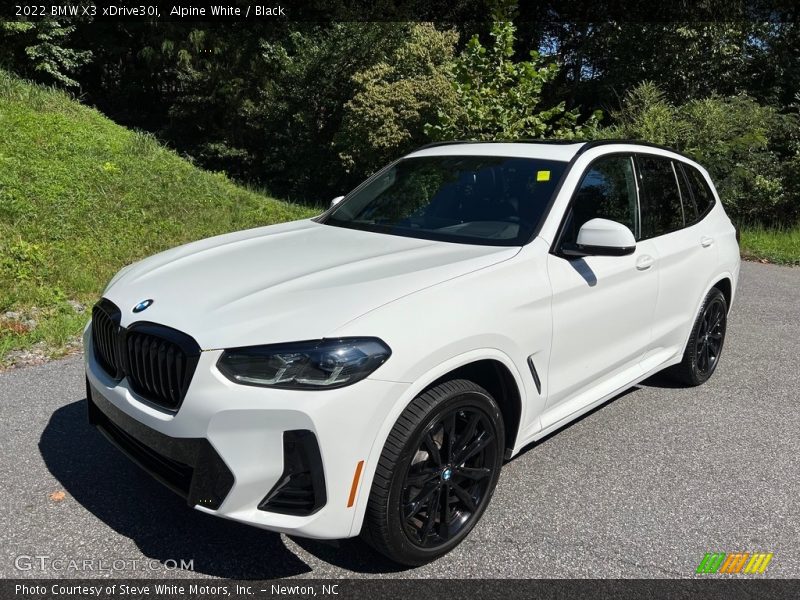Alpine White / Black 2022 BMW X3 xDrive30i