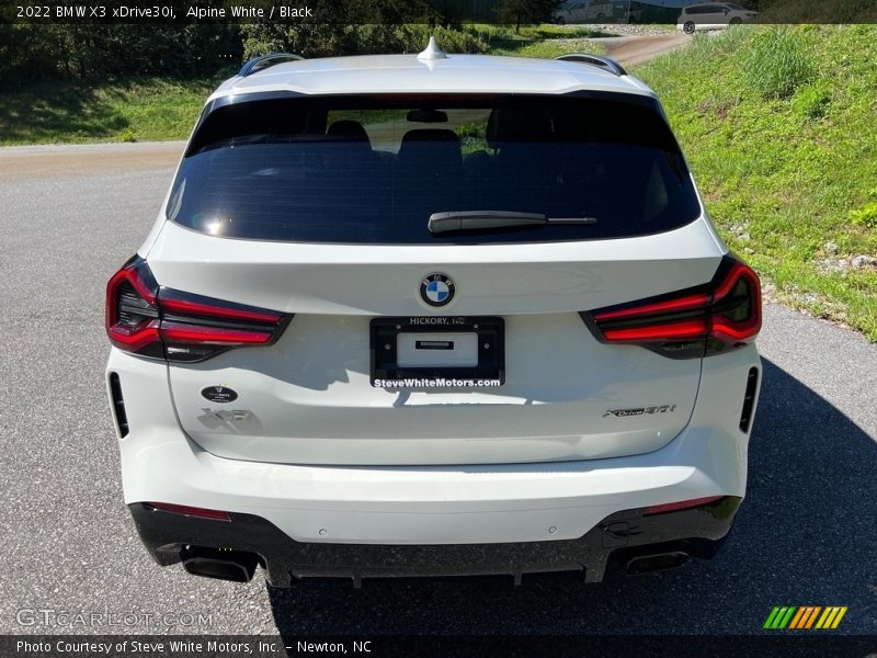 Alpine White / Black 2022 BMW X3 xDrive30i