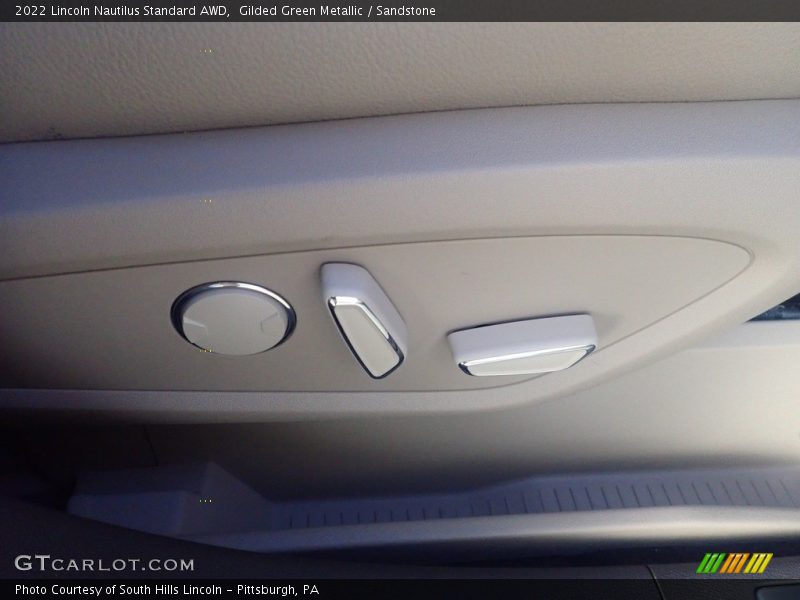 Gilded Green Metallic / Sandstone 2022 Lincoln Nautilus Standard AWD