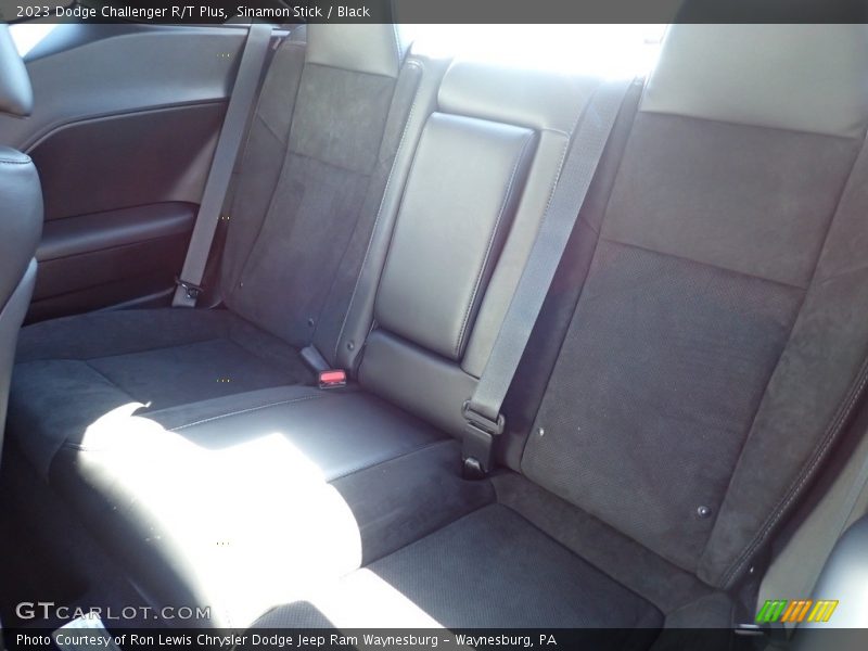 Sinamon Stick / Black 2023 Dodge Challenger R/T Plus
