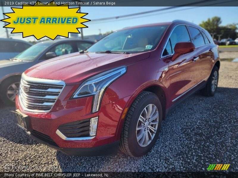 Red Horizon Tintcoat / Sahara Beige 2019 Cadillac XT5 Luxury
