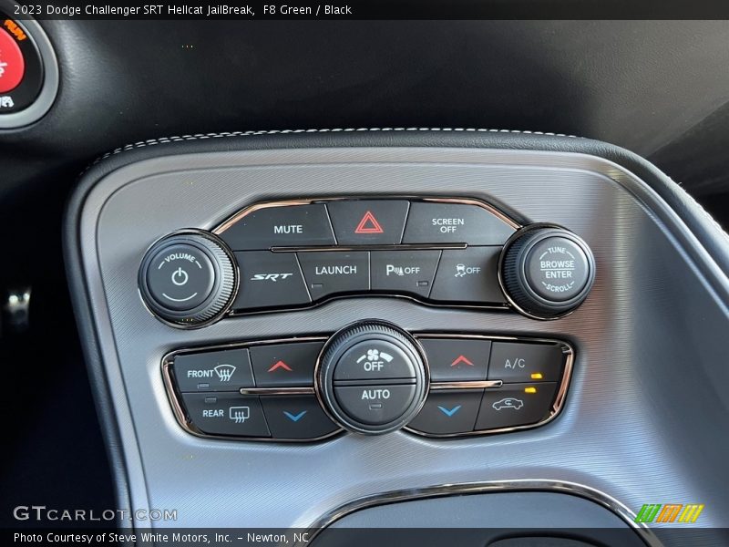 Controls of 2023 Challenger SRT Hellcat JailBreak