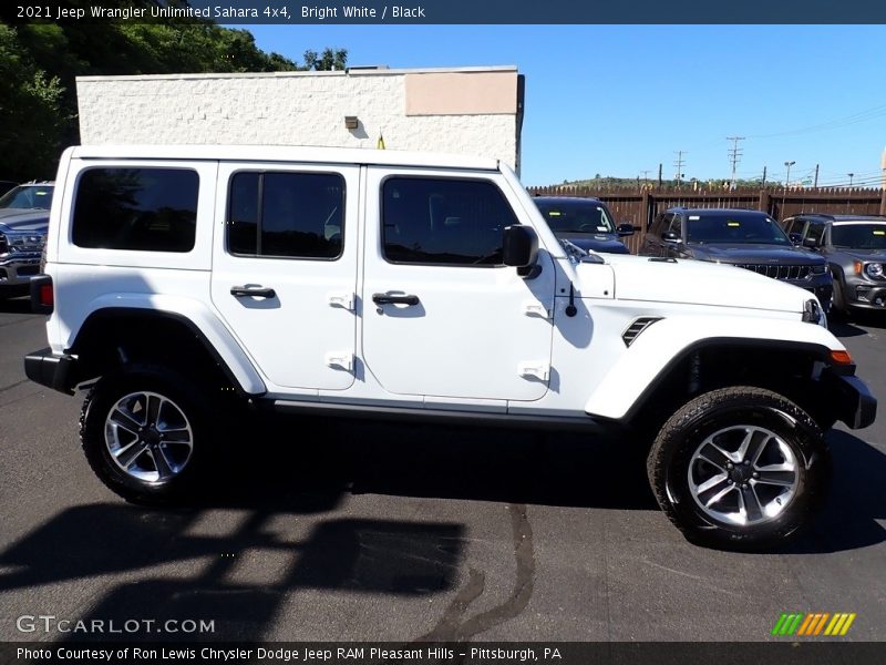 Bright White / Black 2021 Jeep Wrangler Unlimited Sahara 4x4