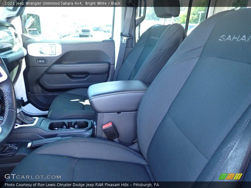 Bright White / Black 2021 Jeep Wrangler Unlimited Sahara 4x4
