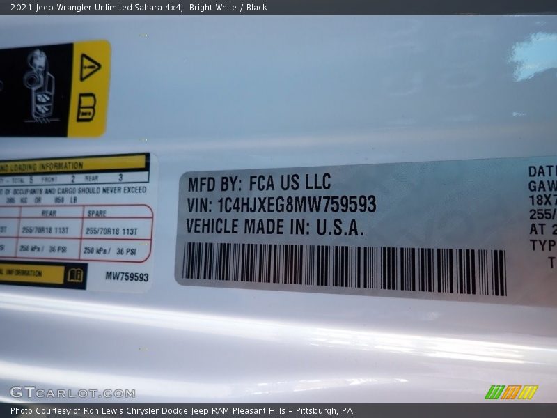 Bright White / Black 2021 Jeep Wrangler Unlimited Sahara 4x4