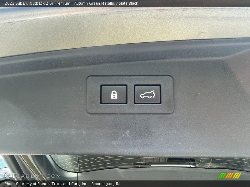 Autumn Green Metallic / Slate Black 2022 Subaru Outback 2.5i Premium
