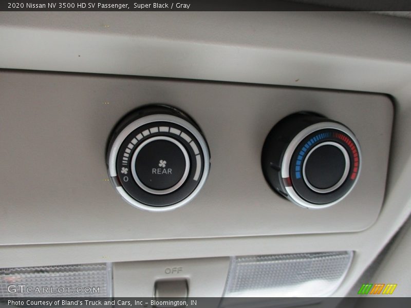 Super Black / Gray 2020 Nissan NV 3500 HD SV Passenger
