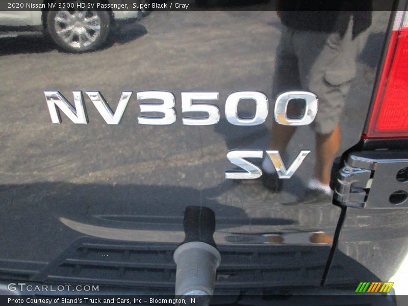  2020 NV 3500 HD SV Passenger Logo