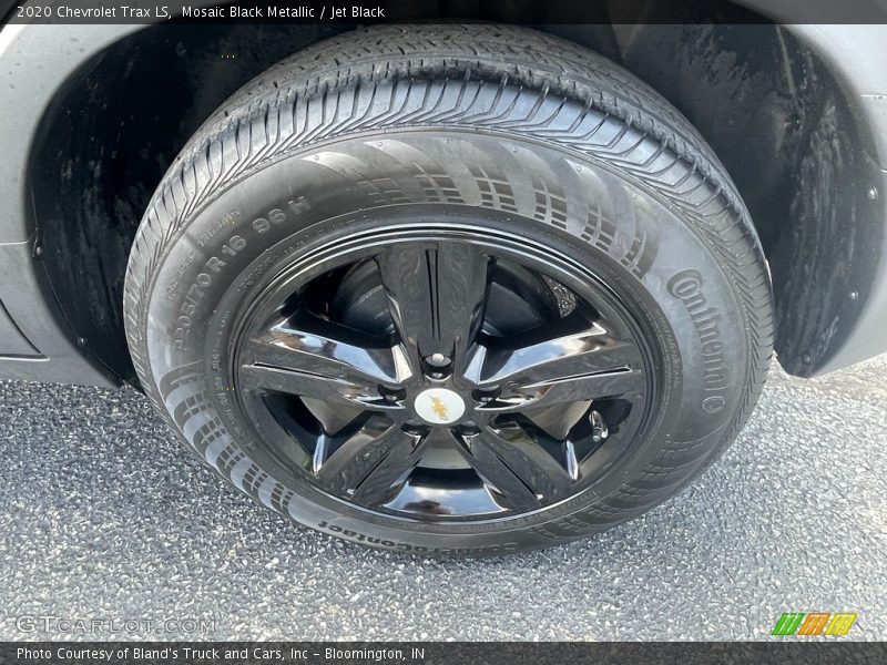Mosaic Black Metallic / Jet Black 2020 Chevrolet Trax LS