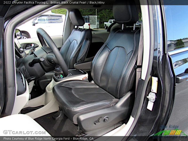 Brilliant Black Crystal Pearl / Black/Alloy 2022 Chrysler Pacifica Touring L