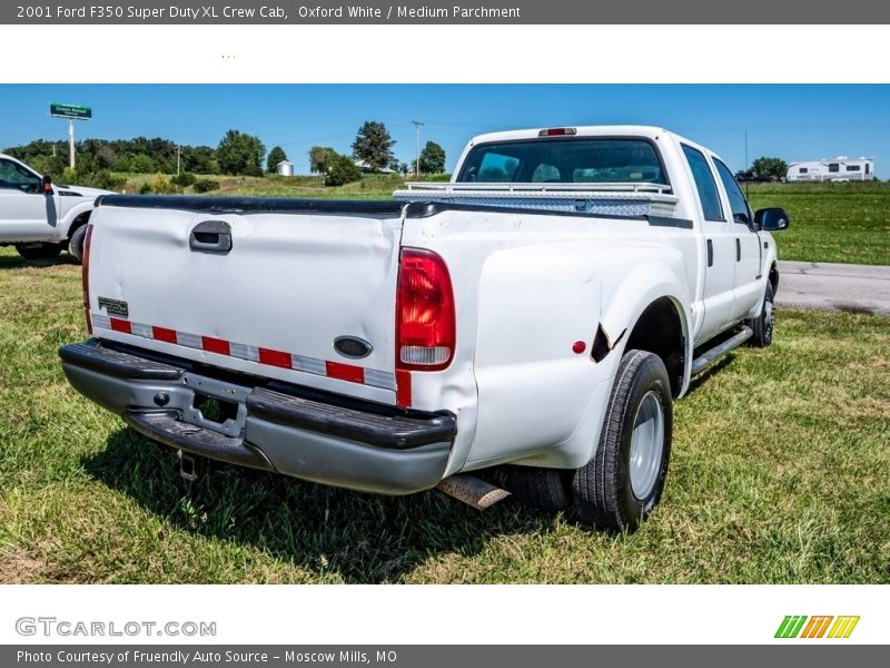 Oxford White / Medium Parchment 2001 Ford F350 Super Duty XL Crew Cab