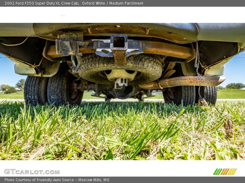 Oxford White / Medium Parchment 2001 Ford F350 Super Duty XL Crew Cab