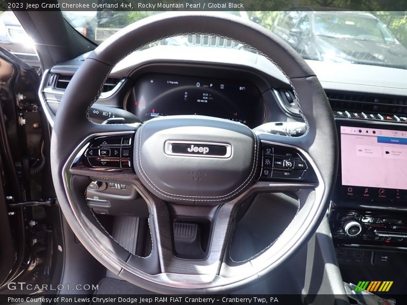 Rocky Mountain Pearl / Global Black 2023 Jeep Grand Cherokee Overland 4x4