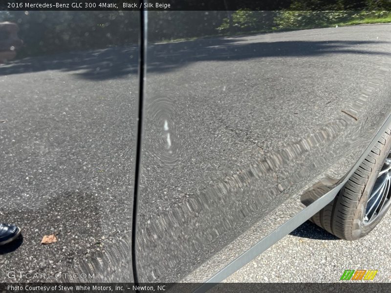 Black / Silk Beige 2016 Mercedes-Benz GLC 300 4Matic
