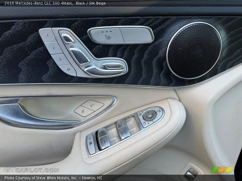 Black / Silk Beige 2016 Mercedes-Benz GLC 300 4Matic