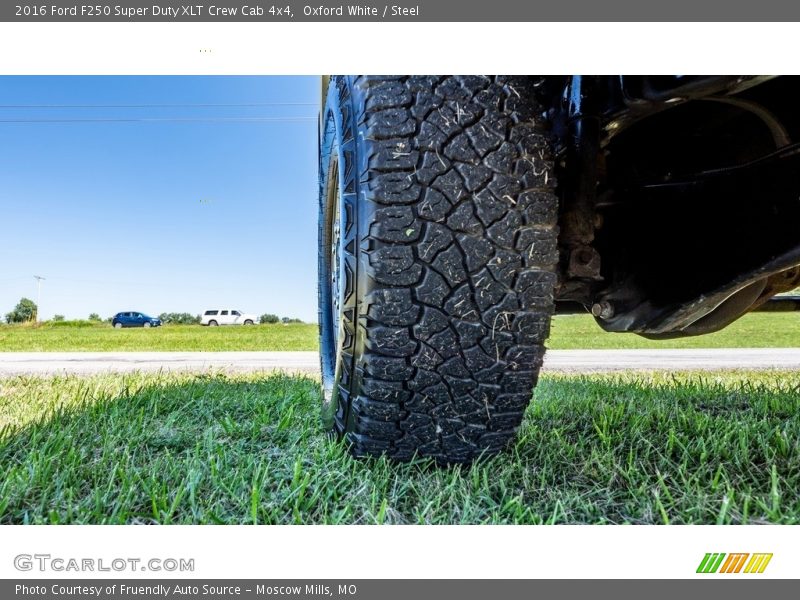 Oxford White / Steel 2016 Ford F250 Super Duty XLT Crew Cab 4x4