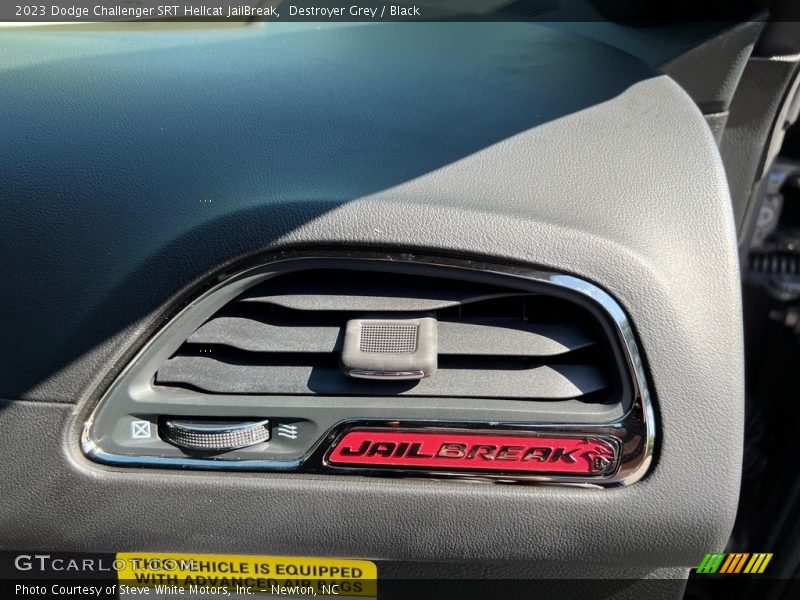 Destroyer Grey / Black 2023 Dodge Challenger SRT Hellcat JailBreak