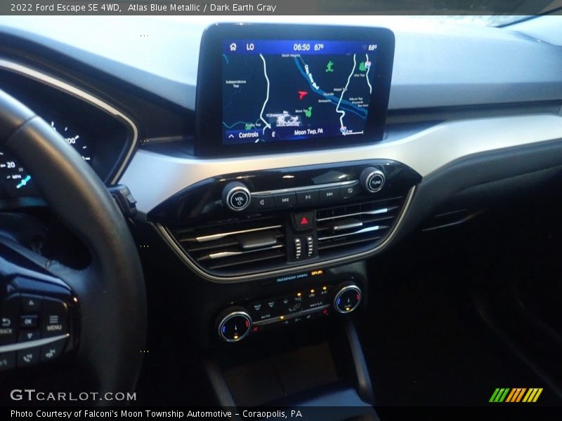 Atlas Blue Metallic / Dark Earth Gray 2022 Ford Escape SE 4WD