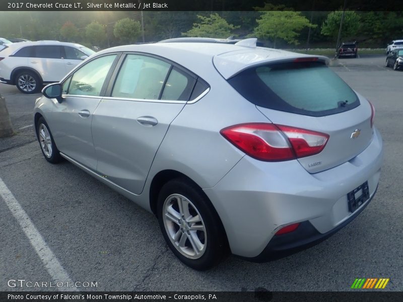 Silver Ice Metallic / Jet Black 2017 Chevrolet Cruze LT