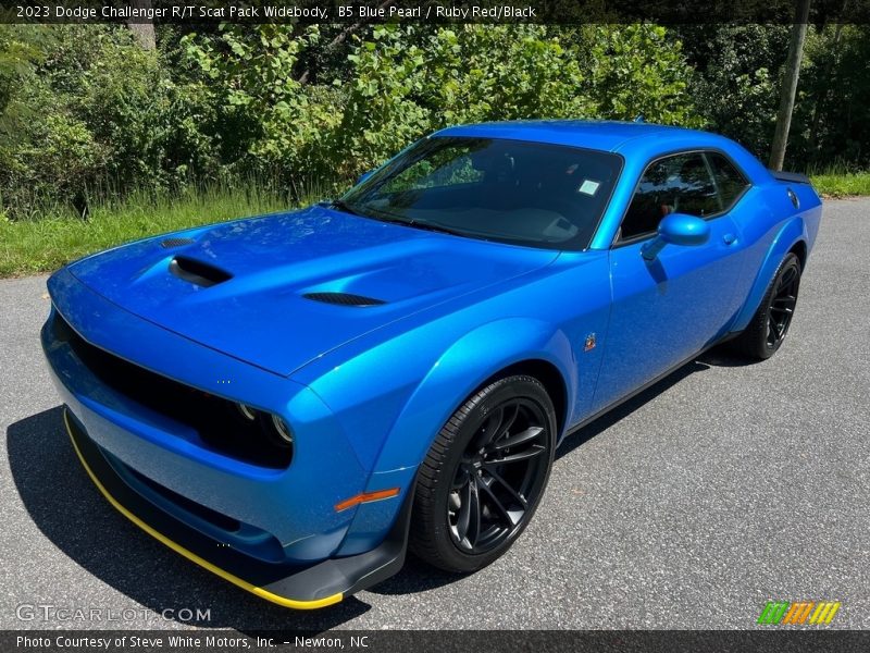 B5 Blue Pearl / Ruby Red/Black 2023 Dodge Challenger R/T Scat Pack Widebody
