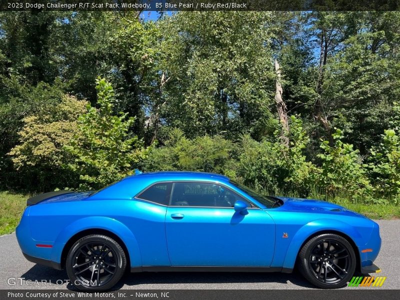 B5 Blue Pearl / Ruby Red/Black 2023 Dodge Challenger R/T Scat Pack Widebody