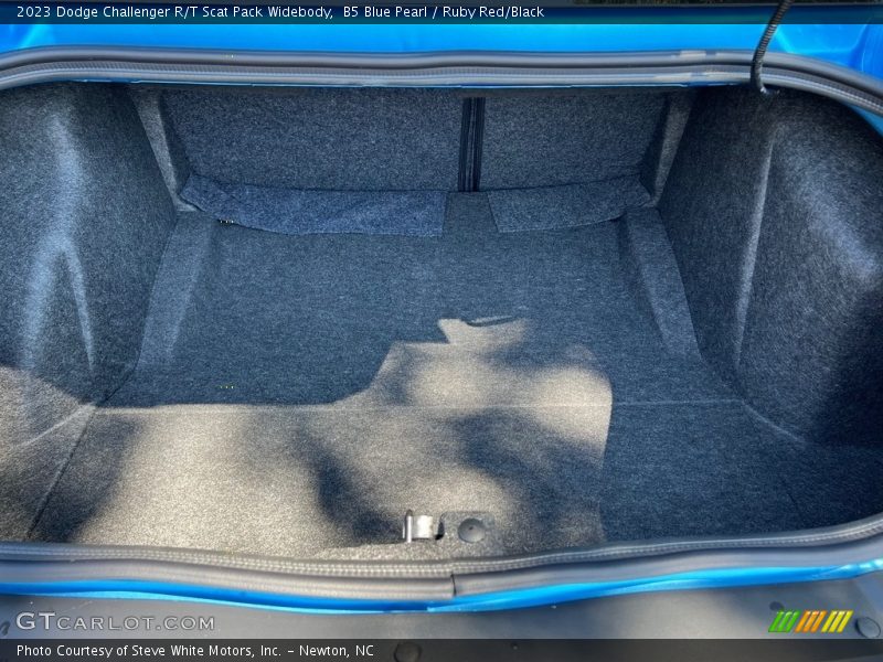  2023 Challenger R/T Scat Pack Widebody Trunk