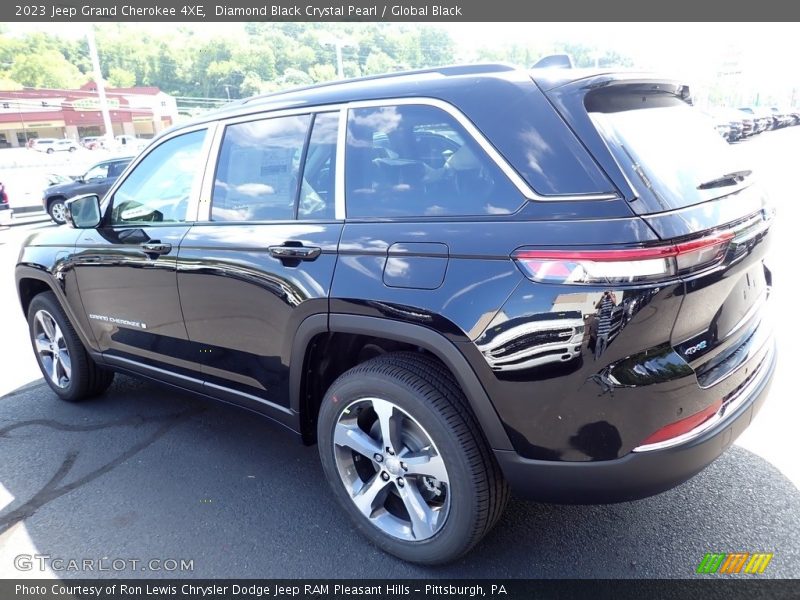 Diamond Black Crystal Pearl / Global Black 2023 Jeep Grand Cherokee 4XE