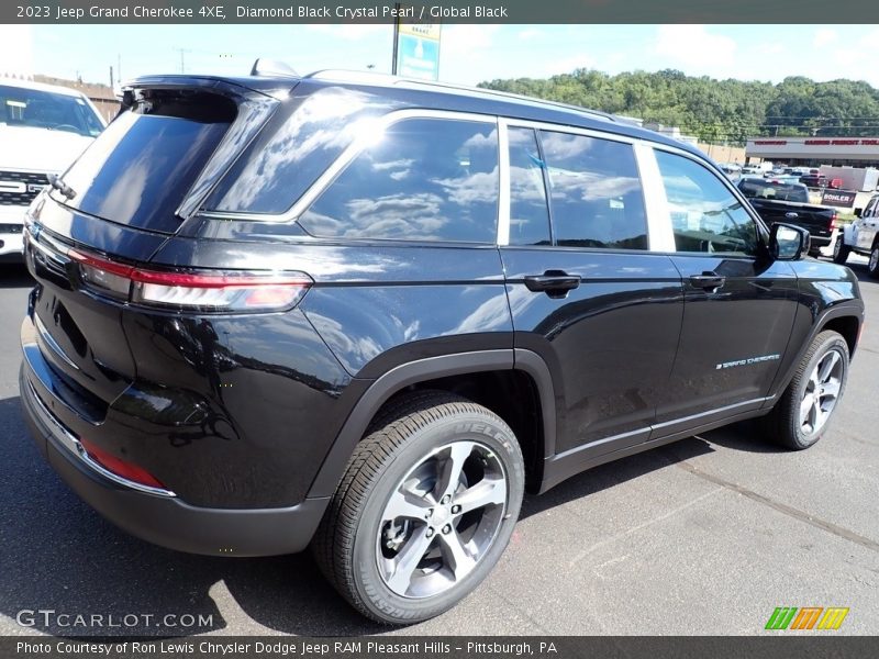 Diamond Black Crystal Pearl / Global Black 2023 Jeep Grand Cherokee 4XE