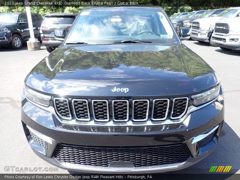 Diamond Black Crystal Pearl / Global Black 2023 Jeep Grand Cherokee 4XE