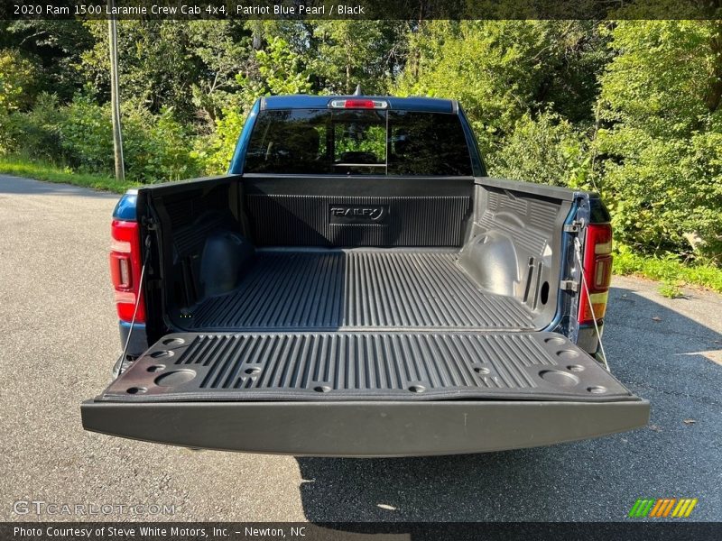 Patriot Blue Pearl / Black 2020 Ram 1500 Laramie Crew Cab 4x4
