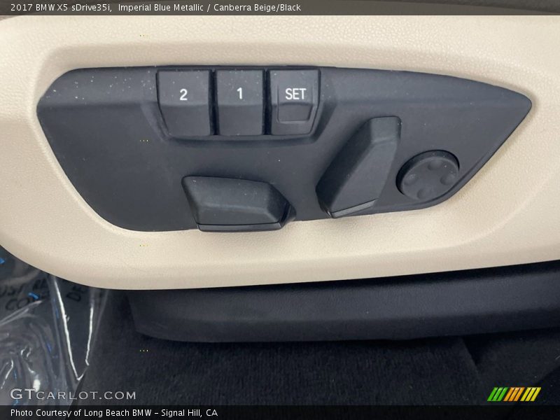 Front Seat of 2017 X5 sDrive35i