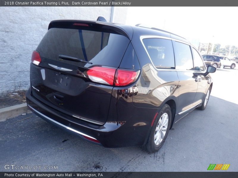 Dark Cordovan Pearl / Black/Alloy 2018 Chrysler Pacifica Touring L Plus