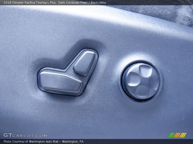 Dark Cordovan Pearl / Black/Alloy 2018 Chrysler Pacifica Touring L Plus