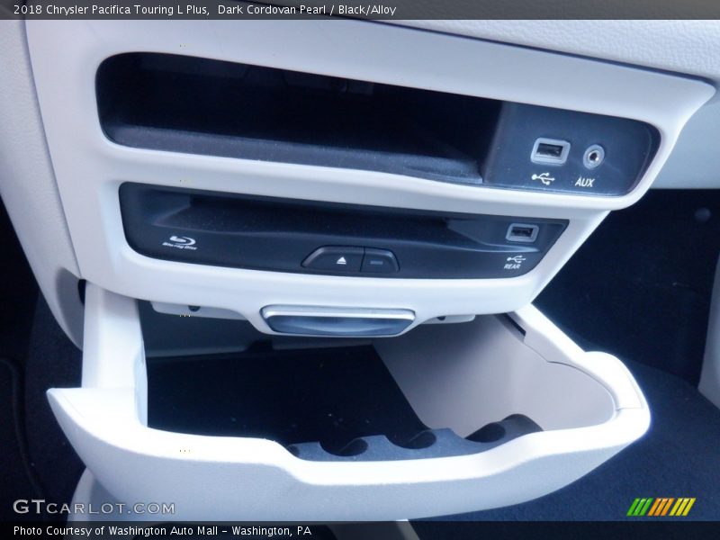 Dark Cordovan Pearl / Black/Alloy 2018 Chrysler Pacifica Touring L Plus