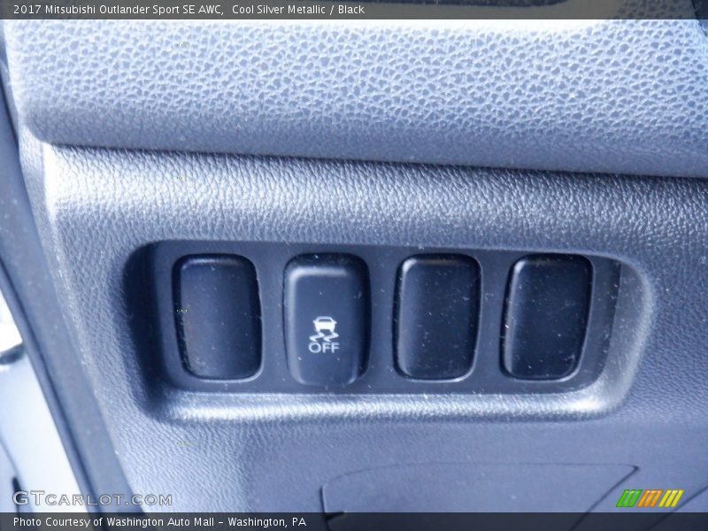 Cool Silver Metallic / Black 2017 Mitsubishi Outlander Sport SE AWC