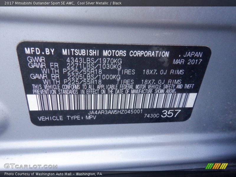 Cool Silver Metallic / Black 2017 Mitsubishi Outlander Sport SE AWC