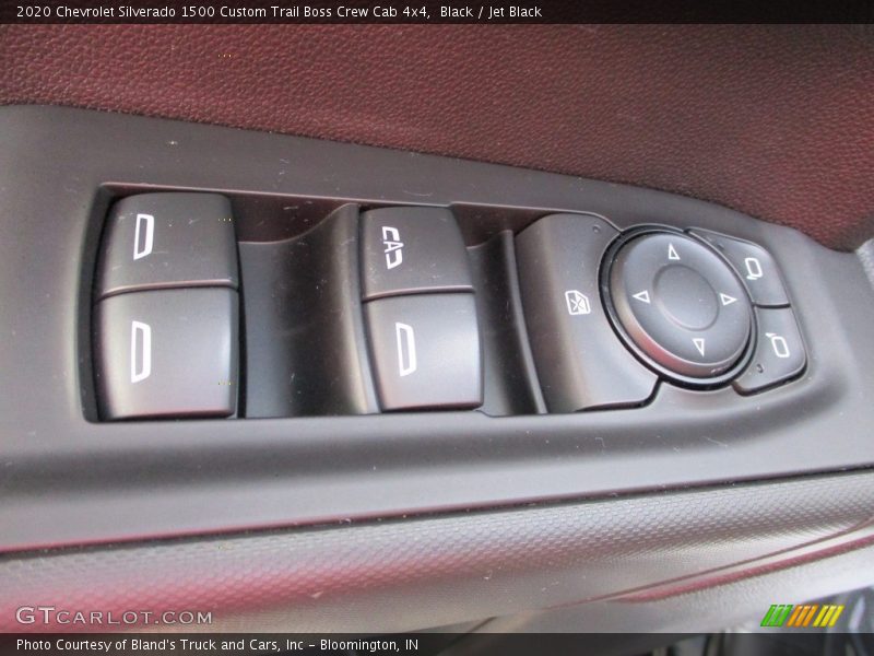 Controls of 2020 Silverado 1500 Custom Trail Boss Crew Cab 4x4