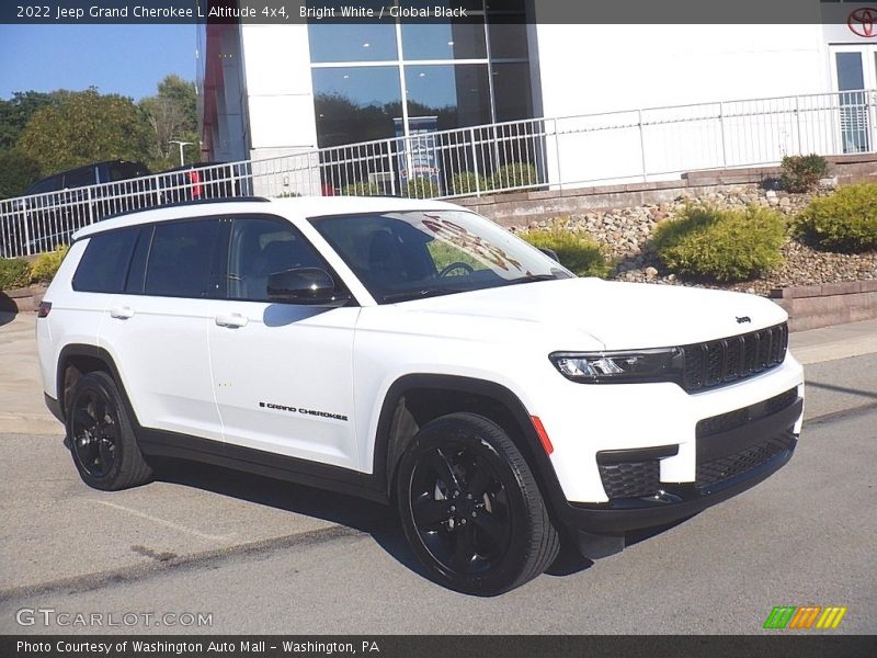 Bright White / Global Black 2022 Jeep Grand Cherokee L Altitude 4x4