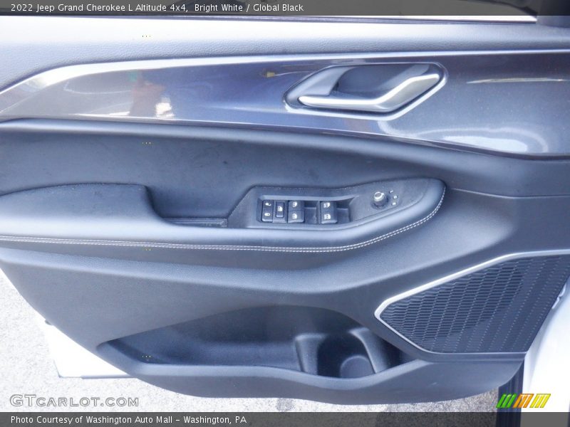 Bright White / Global Black 2022 Jeep Grand Cherokee L Altitude 4x4