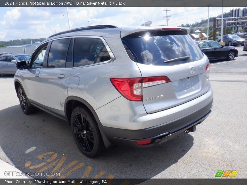 Lunar Silver Metallic / Black 2021 Honda Pilot Special Edition AWD