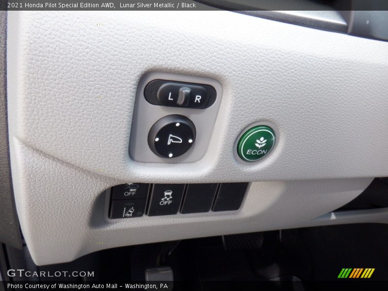 Controls of 2021 Pilot Special Edition AWD