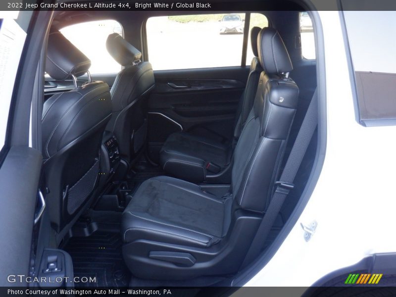 Bright White / Global Black 2022 Jeep Grand Cherokee L Altitude 4x4