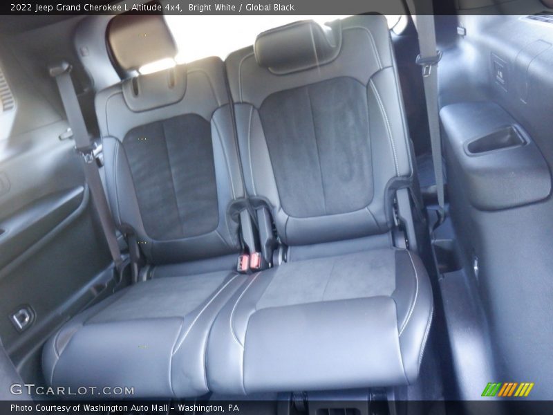 Bright White / Global Black 2022 Jeep Grand Cherokee L Altitude 4x4