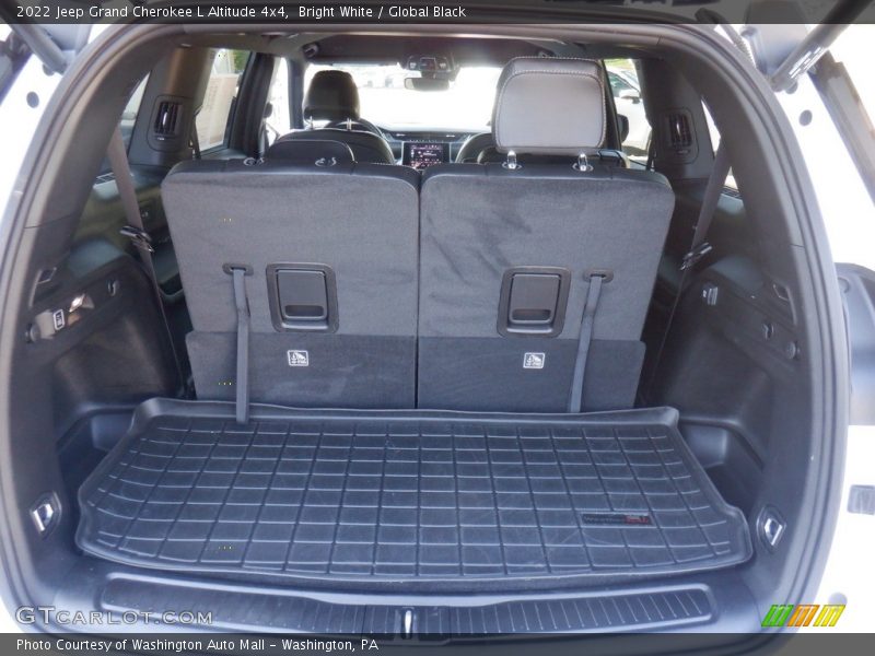 Bright White / Global Black 2022 Jeep Grand Cherokee L Altitude 4x4