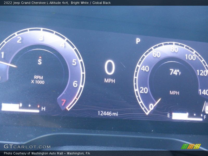 Bright White / Global Black 2022 Jeep Grand Cherokee L Altitude 4x4