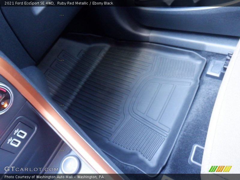 Ruby Red Metallic / Ebony Black 2021 Ford EcoSport SE 4WD