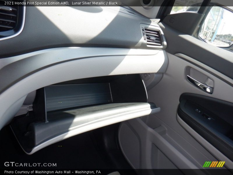 Lunar Silver Metallic / Black 2021 Honda Pilot Special Edition AWD
