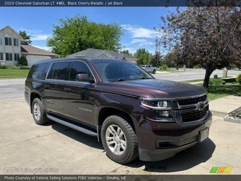 Front 3/4 View of 2020 Suburban LT 4WD