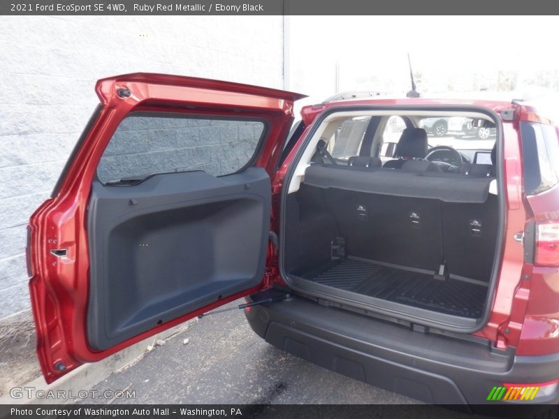  2021 EcoSport SE 4WD Trunk