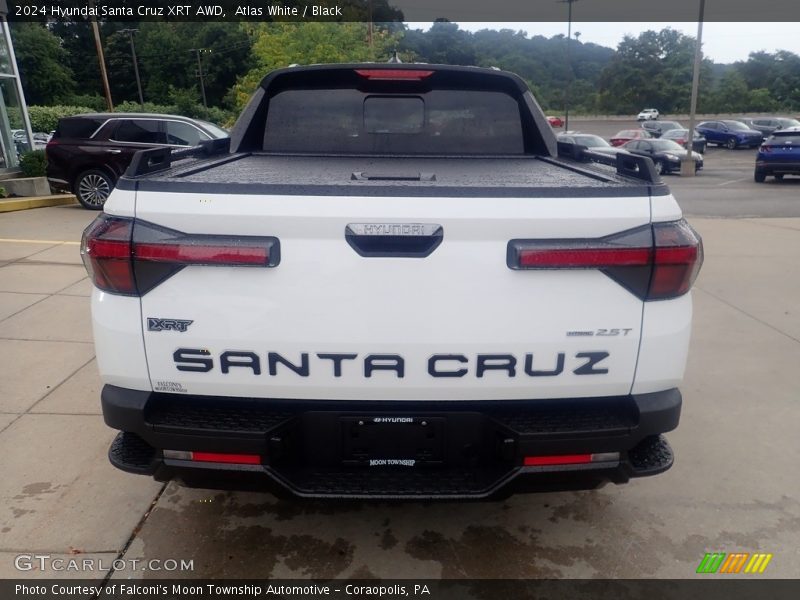Atlas White / Black 2024 Hyundai Santa Cruz XRT AWD